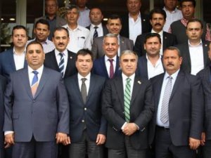 MHP Mersin Milletvekili adayları, TSO ve Borsa'yı ziyaret etti