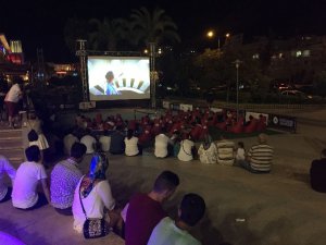 Forum Mersin’de açık havada sinema keyfi