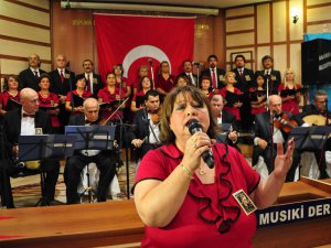 Anamur'da Atatürk'ün sevdiği şarkılar seslendirildi