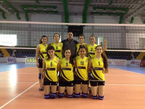 Anamur Cumhuriyet Anadolu Lisesi Kız Voleybol Takımı Mersin İl Üçüncüsü oldu