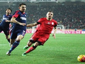 Mersin İdman Yurdu, Galatasaray'ı 2-1 mağlup etti