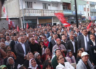 MHP Milletvekili adaylarını Anamur'da tanıttı