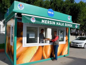 Mersin'de Halk Ekmek 11 Noktada Satışta