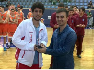 Anadolu basketbol şampiyonası sayı kralı Tarsus'tan çıktı