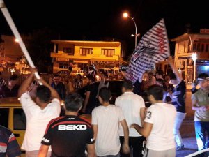 Anamurlu Beşiktaşlılar'dan muhteşem şampiyonluk kutlaması