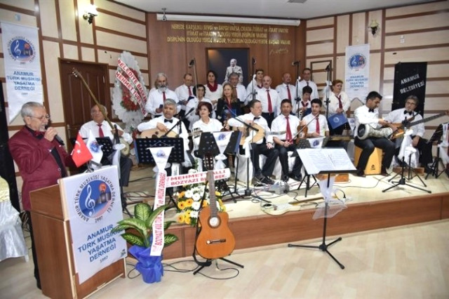 Anamur Türk Musikisi Yaşatma Derneği'nden Kış Konseri