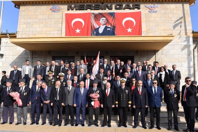 Büyük Önder Atatürk'ün Mersine gelişi törenlerle kutlandı