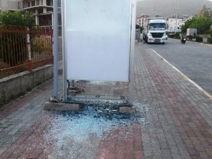 Başkan Türe, otobüs duraklarına yapılan hain saldıranları kınadı