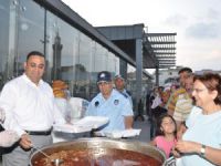 Tarsus’ta hergün 5 bin kişiye yemek verilecek