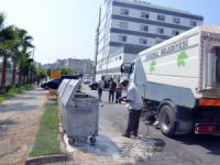 Erdemli’de çöp konteynerleri dezenfekte ediliyor