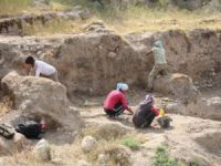 Mersin'de 9 bin yıllık Yumuktepe'de kazılar başladı