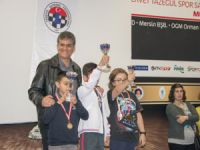 Yenişehir Belediyesi 23 Nisan Geleneksel Satranç Turnuvası yapıldı