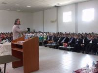 Gülnar'da "Başararak Mutlu Yarınlara" konferansı düzenlendi