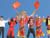 Vali Çakacak, 23 Nisan Ulusal Egemenlik ve Çocuk Bayramı'nı kutladı