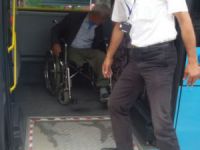 Anamur'da Şoförlerden Engelli ve Yaşlılara Yardım