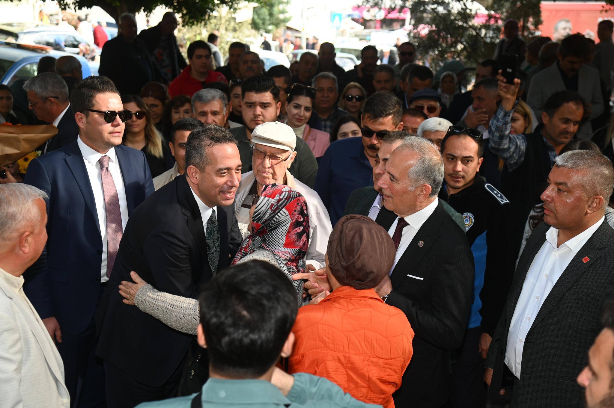 A.MAHİR BAŞARIR ANAMUR'DA VATANDAŞLA BULUŞTU