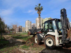 Mezitli’de yıkılan tesislerin yerine park yapılıyor