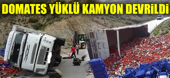 Anamur'da Domates Yüklü Kamyon Devrildi